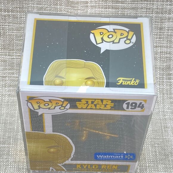 Funko POP! Disney Star Wars Kylo Ren #194 Gold Metalic Walmart Exclusive - Picture 2 of 6